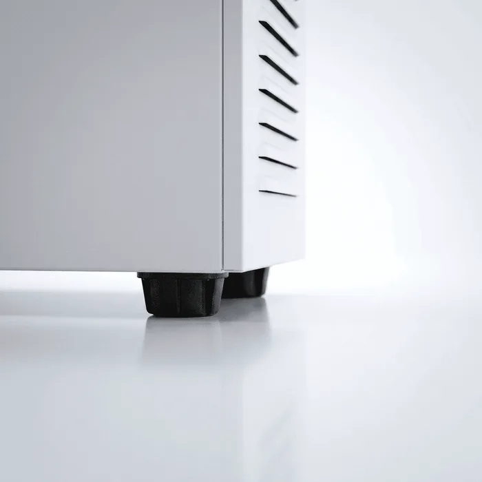 Reinforced base and supporting feet of the energy cabinet